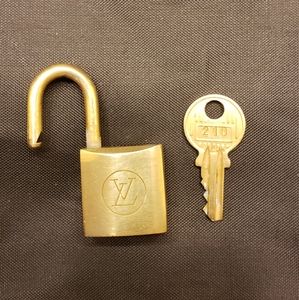Louis Vuitton Authentic Vintage 210 Lock and Key